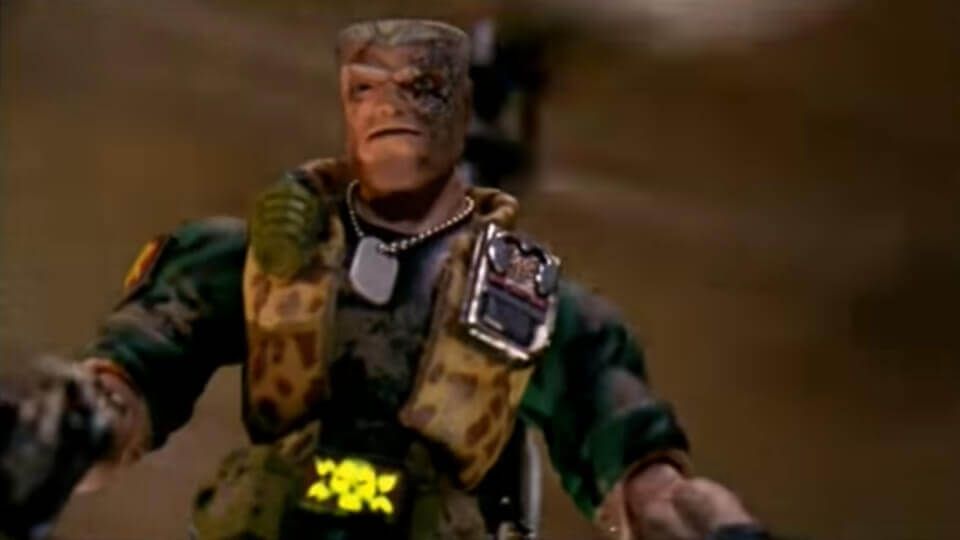 SMALL SOLDIERS (1998)